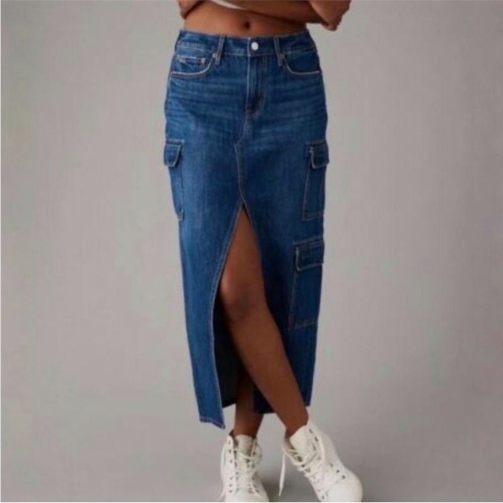 American Eagle Low Rise Maxi Denim Cargo Skirt Size 6 NWT